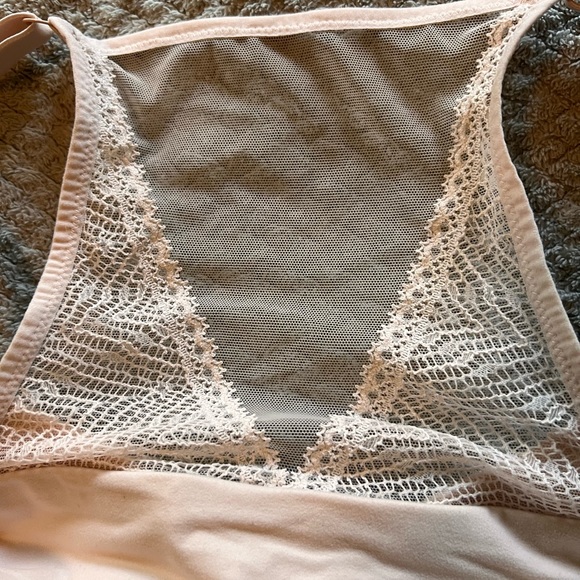 Victoria’s Secret Bra - Picture 4 of 4